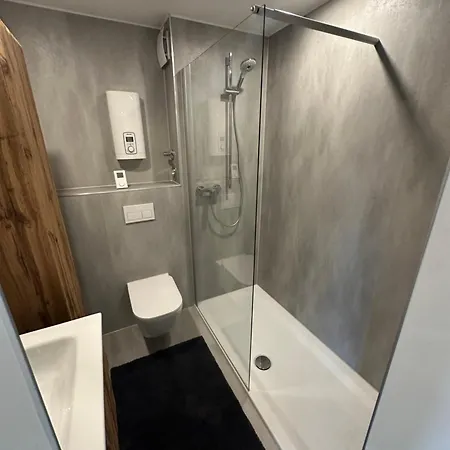 Rheinnest , Neue Und Gemuetliche Apartman Dormagen